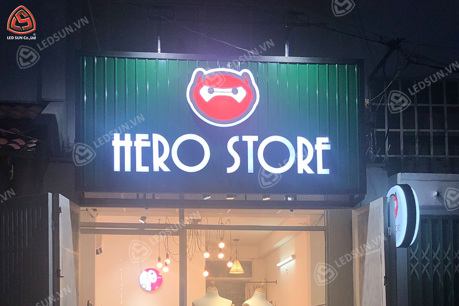 bảng hiệu shop thời trang